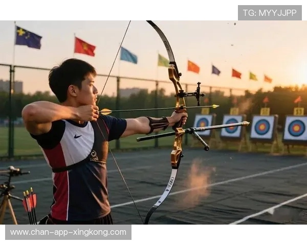 射箭学院加强青少年训练师资培养与示范课堂推广，射箭培训基地